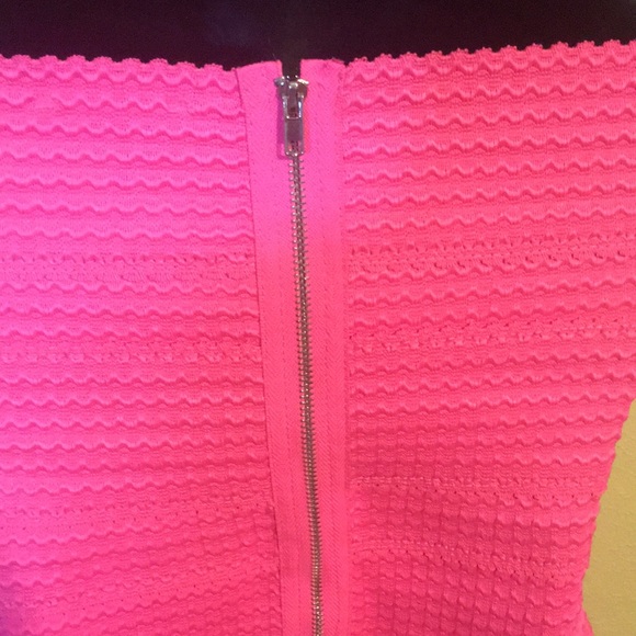 Neon Pink Mini - Picture 3 of 4